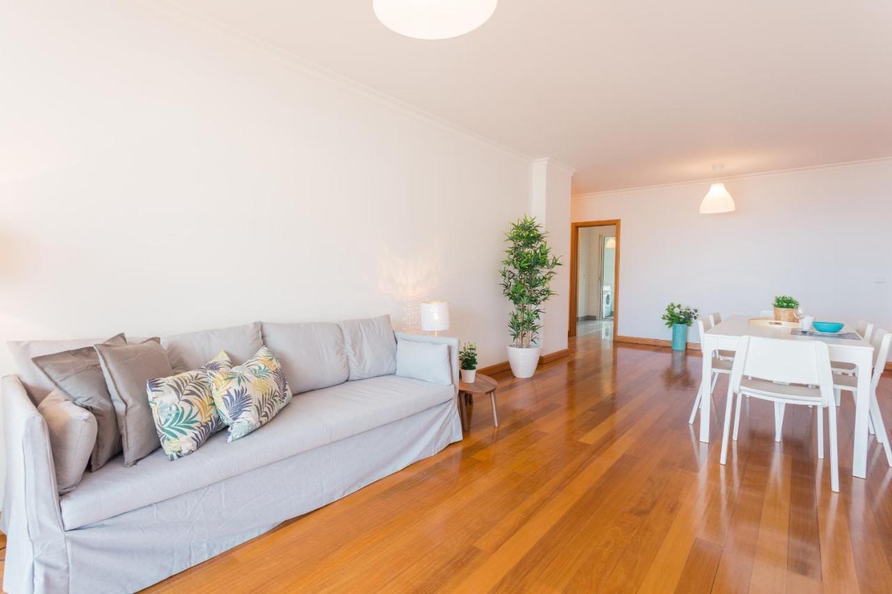 Flh Funchal Sea View Apartment With Pool Luaran gambar